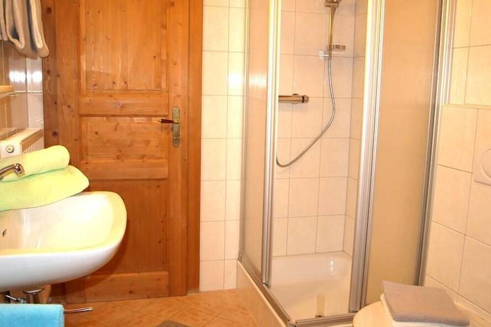 Ganze Wohnung, Alpenchalet Ellmau - Chalet mit 3 sep. Schlafzimmer/2 Bäder/sep. Wc in Ellmau - SkiWelt, Ellmau