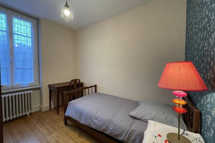 Gîte pour 5 personnes, avec terrasse, animaux acceptés à Ferrières-sur-Sichon - 4