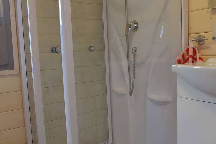 Hausboot für 4 Personen, mit Balkon und Seeblick in Berlin Umland - 4