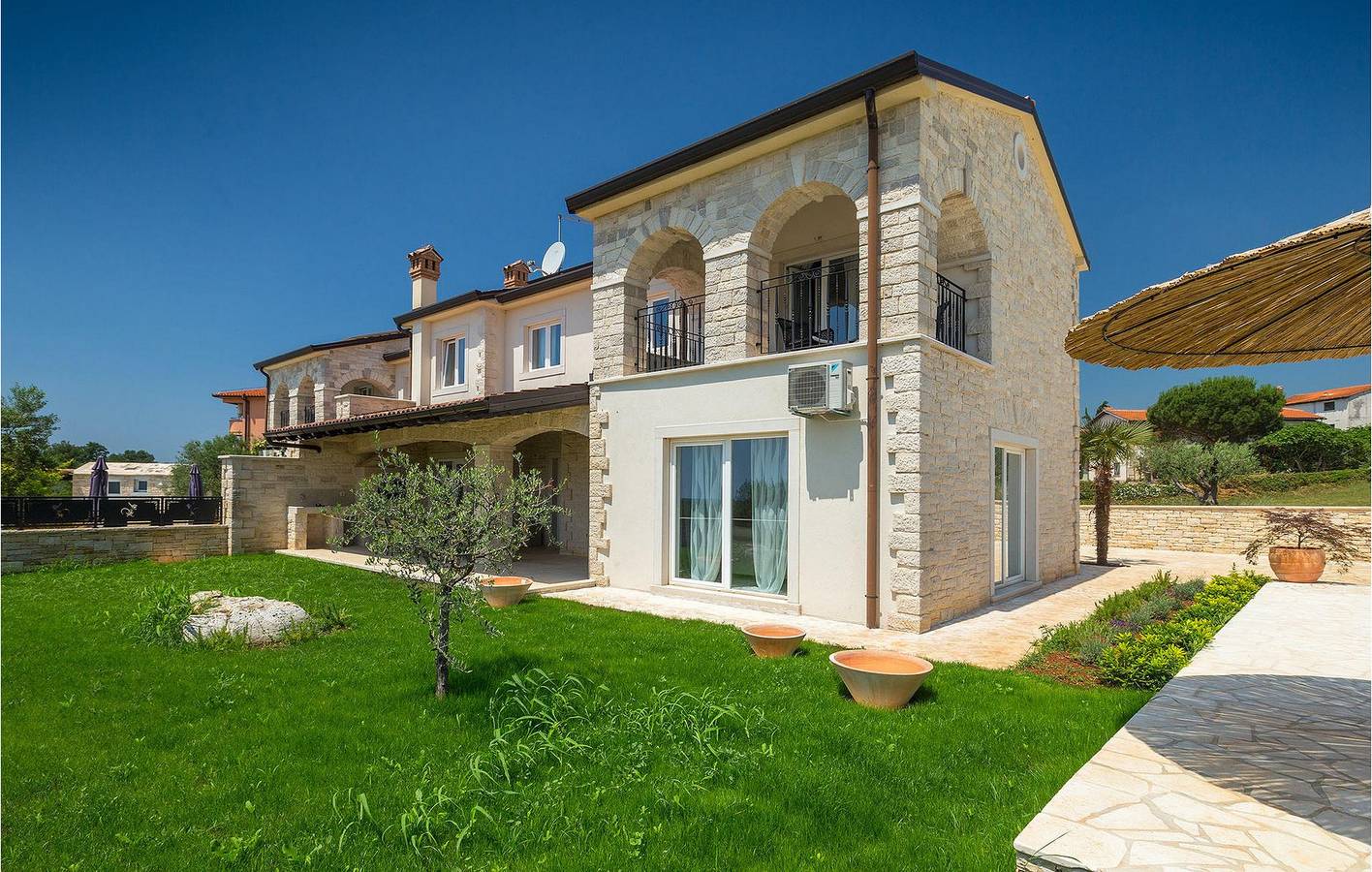 Ferienhaus für 8 Personen mit Garten in Rovinjsko Selo, Rovinj und Umgebung
