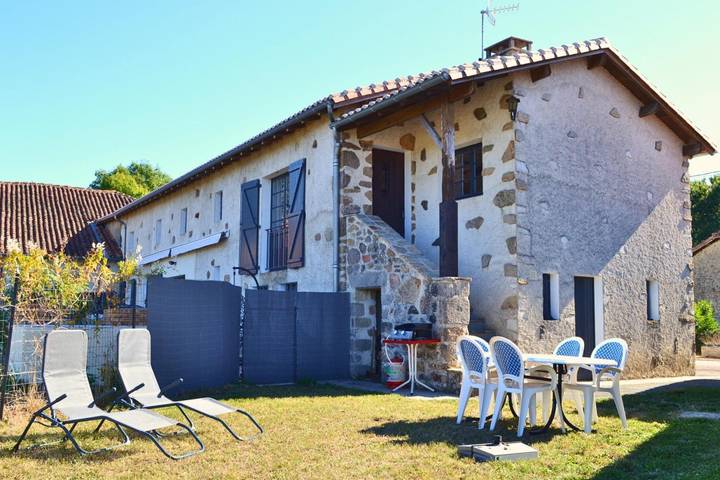 Gîte pour 5 personnes, avec Jardin