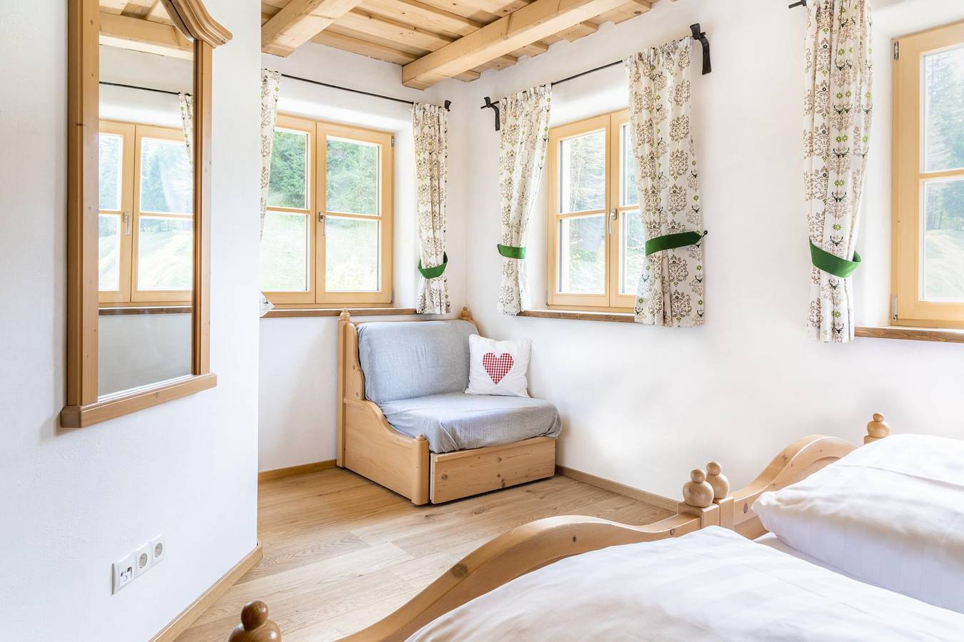 Entire holiday apartment, Bergblick - Wohnküche, 2 Schlafräume, Du / Wc in Unken, Bavarian Alps