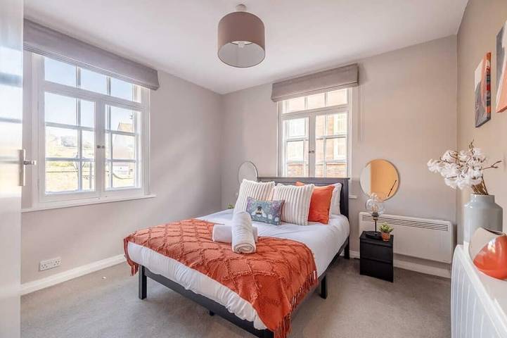 Appartement entier, 1Br|Parking|Doorstep Of Windsor Castle|By Tempstay in Windsor, Berkshire