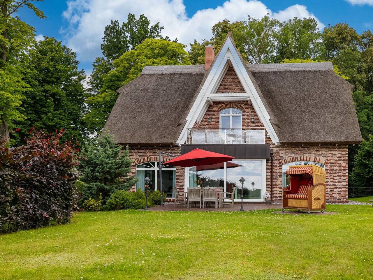 Haus Boddenresidenz - erholsamer Urlaub in ruhiger Lage mit vielen Extras - Haus Boddenresidenz in Putbus, Rügen