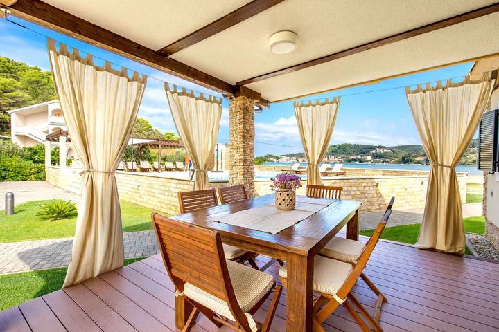 Ferienhaus für 6 Personen auf Rab - 2