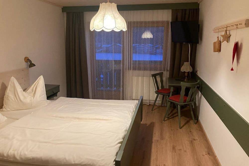 Rosi's (Bed & Breakfast) - Doppelzimmer mit Dusche, Wc in Maria Alm, Steinernes Meer