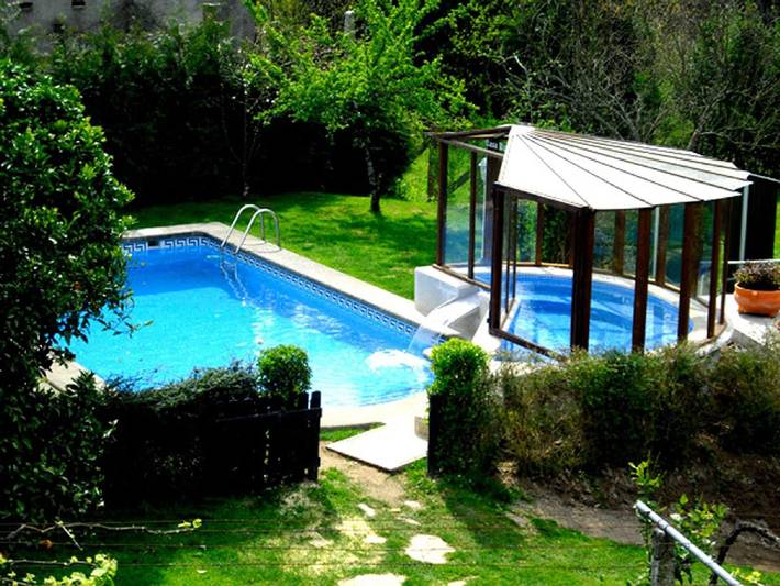 Casa de vacaciones para 13 personas, con terraza y jacuzzi además de piscina y jardín, Se admiten mascotas en Galicia - 2