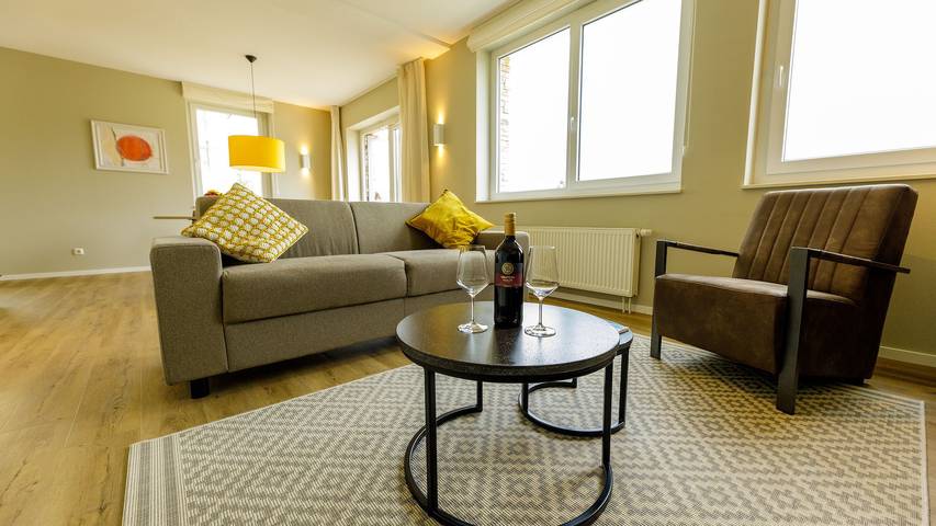 Ferienwohnung für 4 Personen, mit Sauna und Balkon sowie Pool und Whirlpool in Heimbach - 2