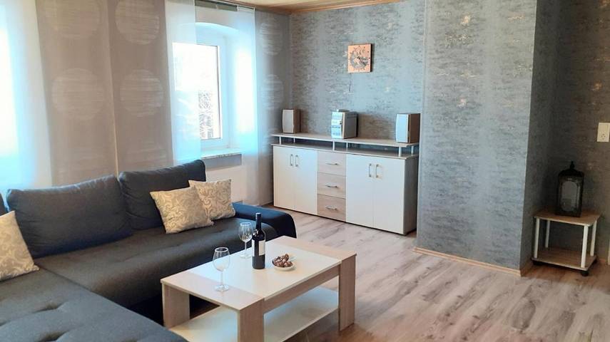 Ferienwohnung für 5 Personen, mit Terrasse und Garten sowie Ausblick in Kirchenlamitz - 3