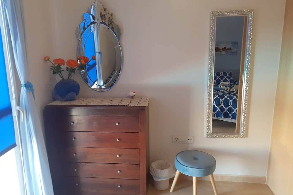 Homely House With Shared Pool and Free Wi-Fi in Caleta de Fuste, Antigua