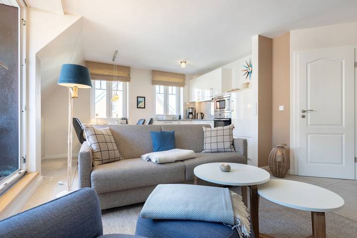 Ganze Wohnung, Komfortables 3-Raum-Appartement über zwei Etagen – stilvoll wohnen auf ca. 75 m² in Westerland, Sylt (Gemeinde)