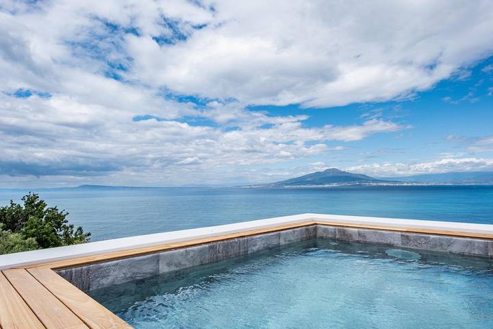 Willa dla 16 osób, z jacuzzi i taras w Sorrento