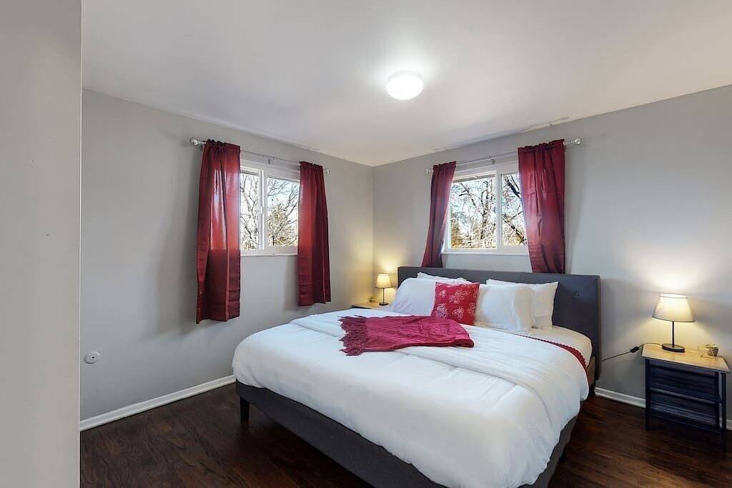 Expansive Centennial Home with Spacious Yard & Parking in Centennial, Arapahoe County