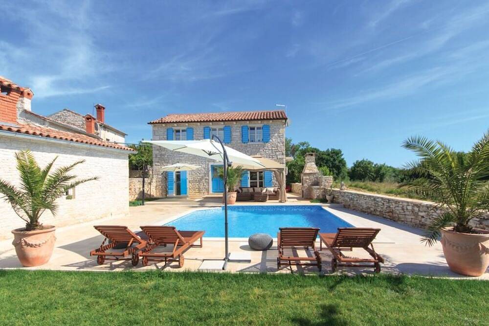 Villa Mela by Villas Guide in Barban, Zuidkust Istrië