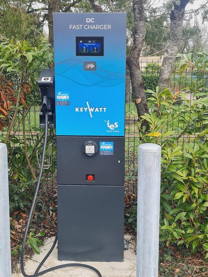 Hôtel pour 4 personnes, avec terrasse à Chisseaux - 3