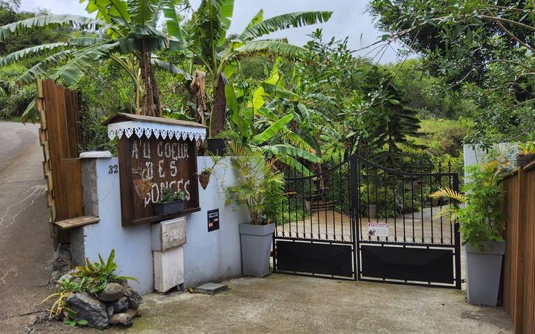 Gîte pour 6 personnes, avec balcon ainsi que jardin et jacuzzi à Saint-Leu - 2