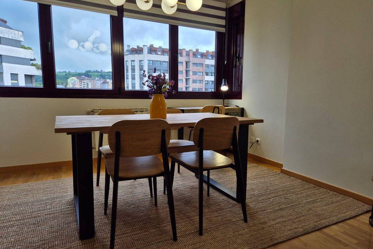 Geheel appartement, Vakantieappartement voor 4 personen in Oviedo, Cantabrisch Gebergte