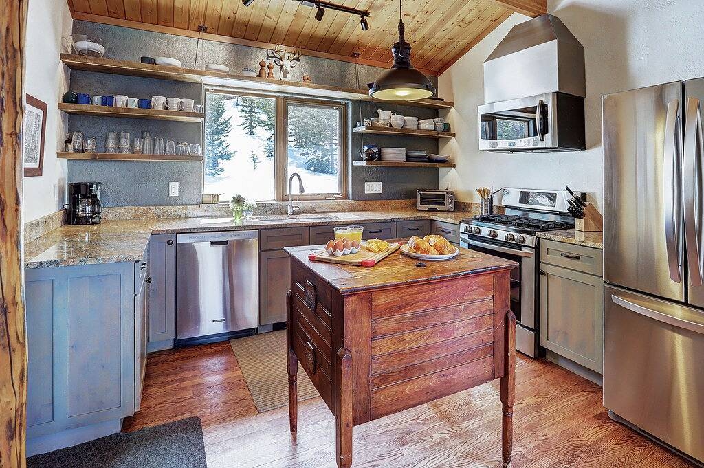 Vacation House for 6 Guests in Breckenridge, Summit County