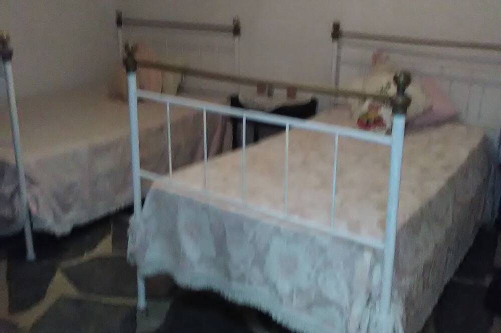 Alquiler de habitaciones / Piso Compartido in Redondo, Distrito de Évora