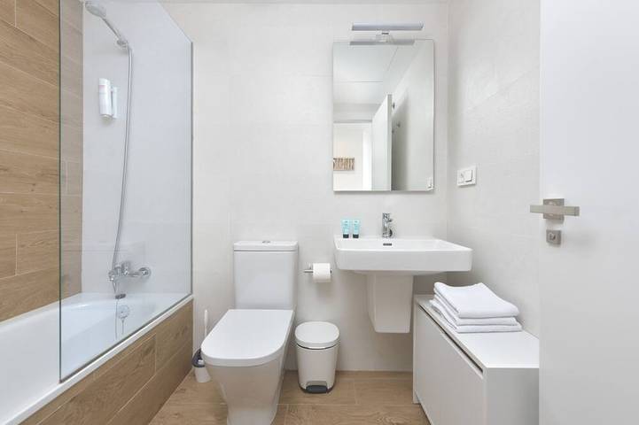 Ganze Wohnung, Luxusapartment mit 2 Schlafzimmern in Torrox Costa, Torrox