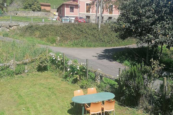 Cottage für 4 Personen, mit Terrasse und Garten - 1