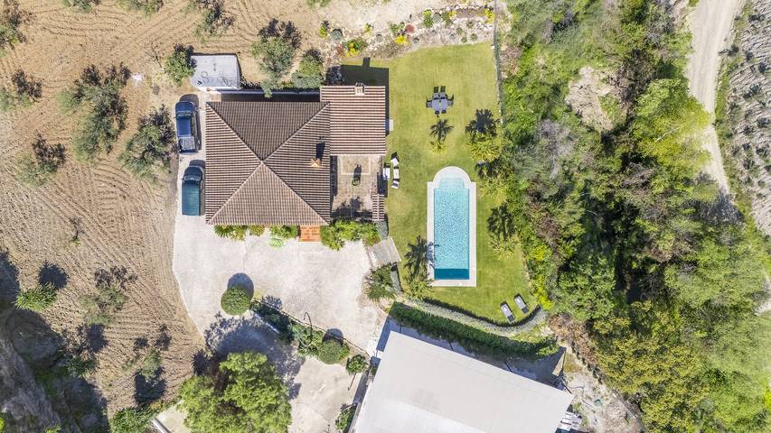 Gîte pour 6 personnes, avec jardin et terrasse, animaux acceptés à Alozaina - 4