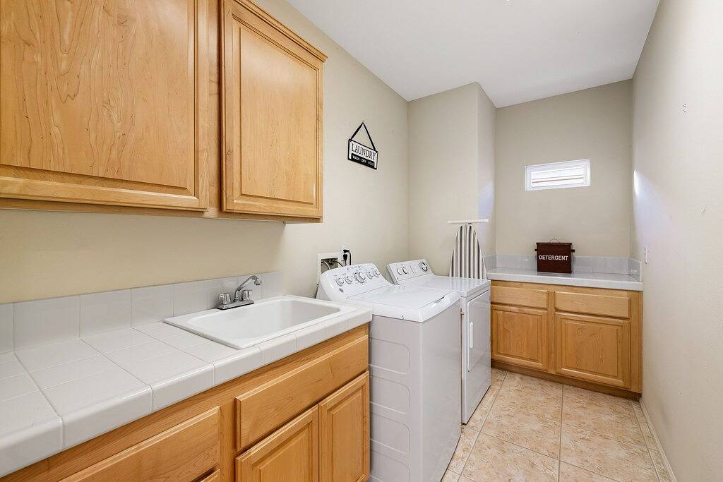 Desert Hideaway Private Pool Spa Firepit 3Br in La Quinta (CA), Coachella Valley