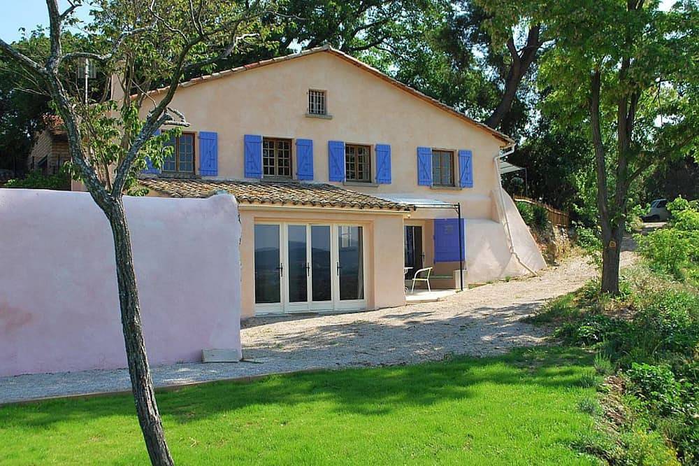 Appartement entier, Gite Olivier a une vue fantastique. in Mazan, Parc naturel régional du Mont-Ventoux