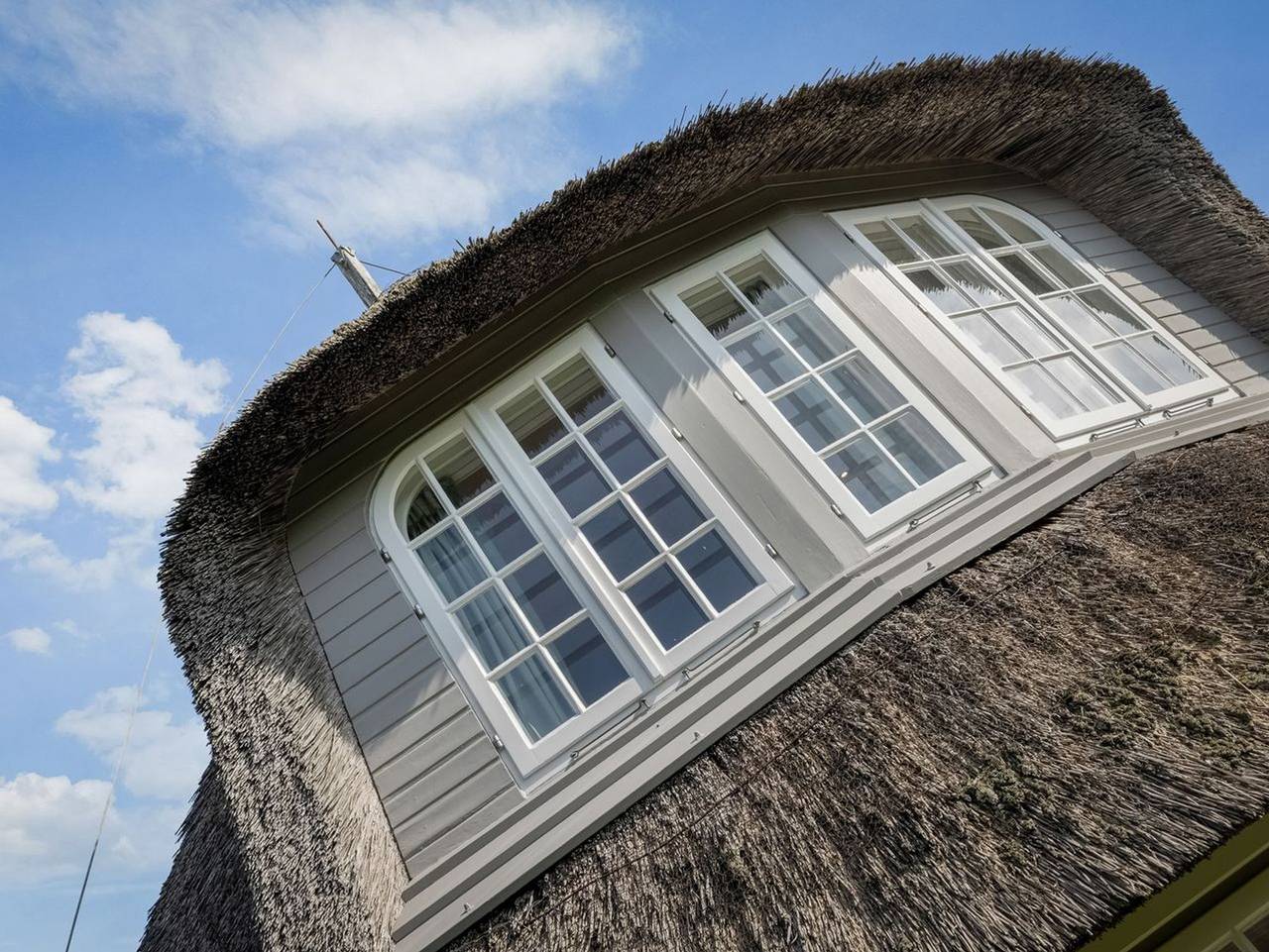 Haus Kliff - Exklusives 5 Sterne Reetdachhaus für 5 Pers. mit Sauna, Garten, Pkw-Stellplatz. in Kampen (Sylt), Sylt