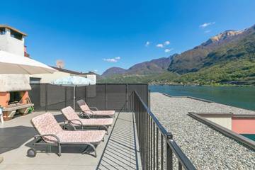 Vacation Rental for 6 Guests in Lake Lugano, Picture 2