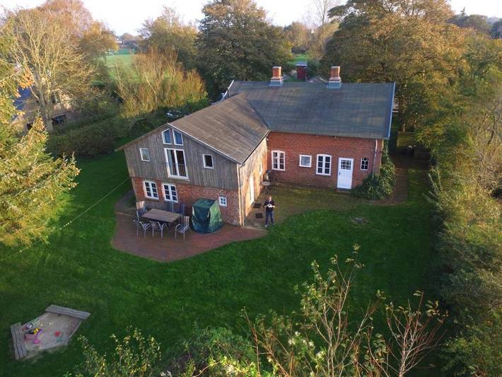 Ferienhaus für 12 Personen, mit Terrasse und Garten in Langenhorn - 2