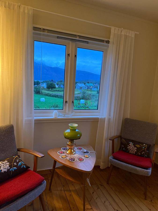 Ferienhaus für 5 Personen, mit Balkon und Terrasse sowie Garten und Sauna in Lyngen - 3
