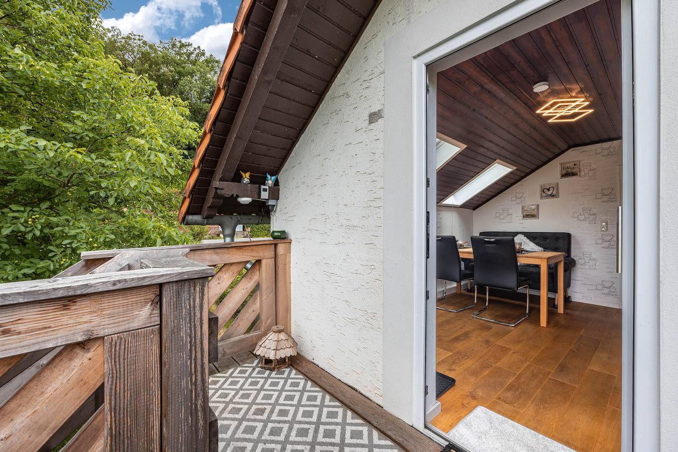 Ganze Wohnung, Ferienwohnung 'Mit Flair' mit Privatterrasse, Balkon und Wi-Fi in Trendelburg, Hessisches Bergland