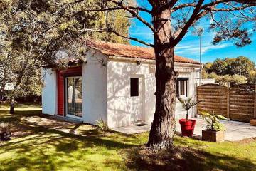 Gîte pour 4 personnes, avec jardin à Palluau