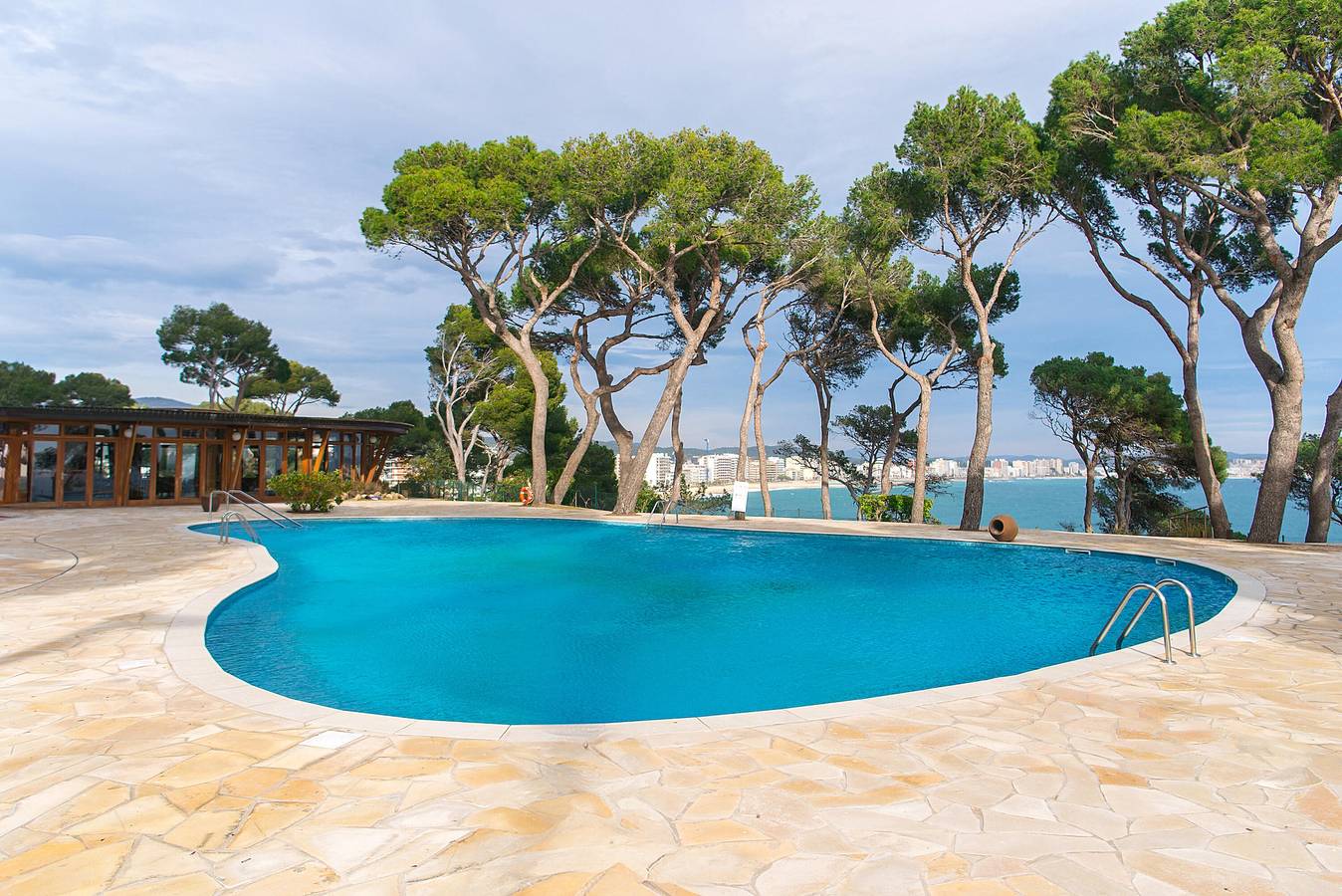 Geheel appartement, Vakantieappartement voor 4 personen met uitzicht in Torre Valentina, Calonge