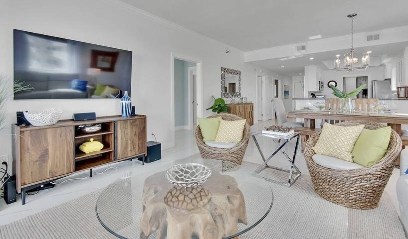 Vacation apartment for 6 people, with pool and balcony the Florida Panhandle