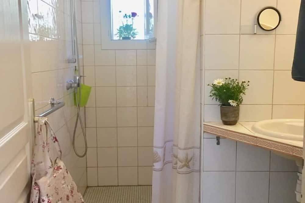 Les Romarins\" house with splendid lake view   in Esparron-de-Verdon, Parc naturel régional du Verdon