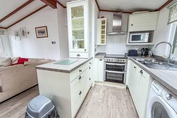 Static Caravan for 6 People in Waveney District, Suffolk, Photo 3
