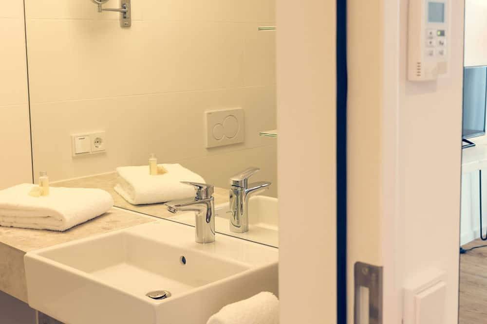 Ganze Wohnung, Doppelzimmer klimatisiert mit Dusche/Wc in Blaustein, Alb-Donau-Kreis