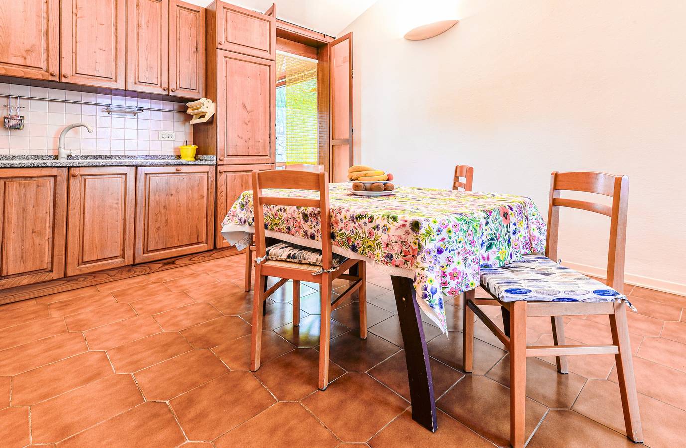 Ganze Wohnung, Ferienwohnung 'Appartamento Golfo Di Campo' mit privater Terrasse, Balkon und Klimaanlage in La Pila, Campo nell'Elba