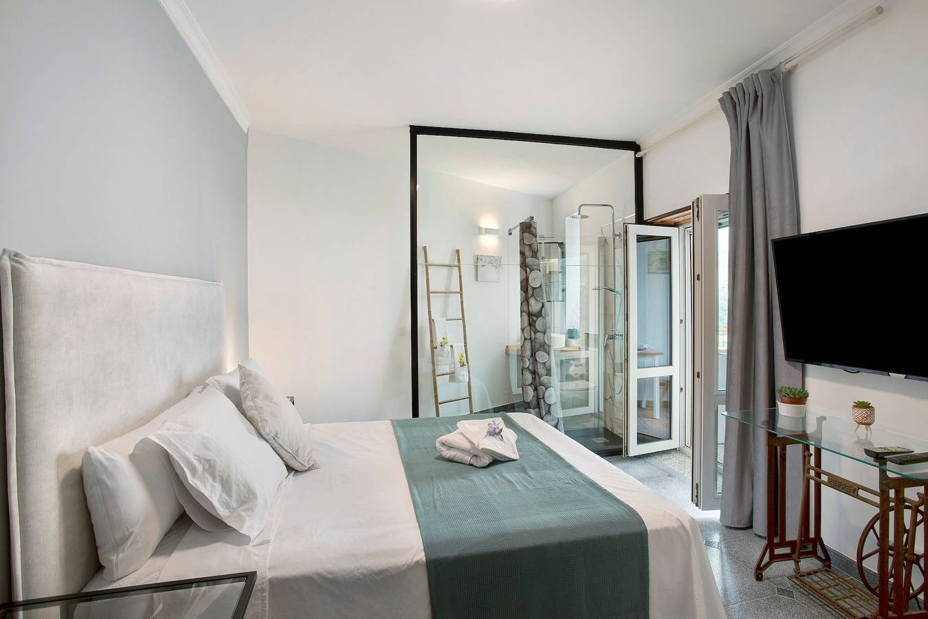 Apartamento entero, Apartamento vacacional "Carmelo Y Carmela 3" con vistas a la montaña, terraza privada y Wi-Fi in San José del Álamo, Teror