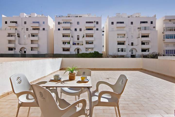 Ferienwohnung für 3 Personen, mit Balkon und Kinderpool in Quarteira - 3