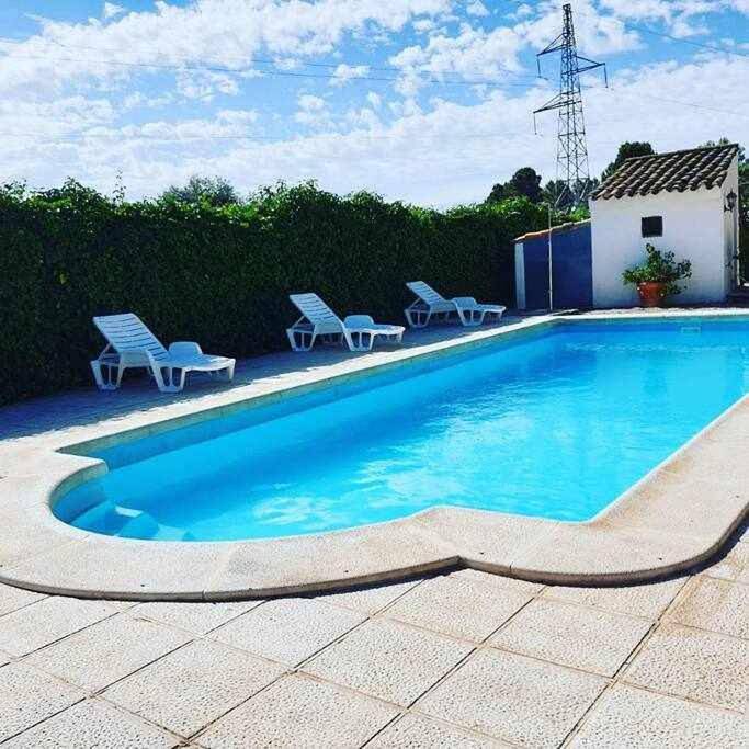Chalet para 16 personas, con terraza además de jardín y piscina en Manchuela Conquense - 3