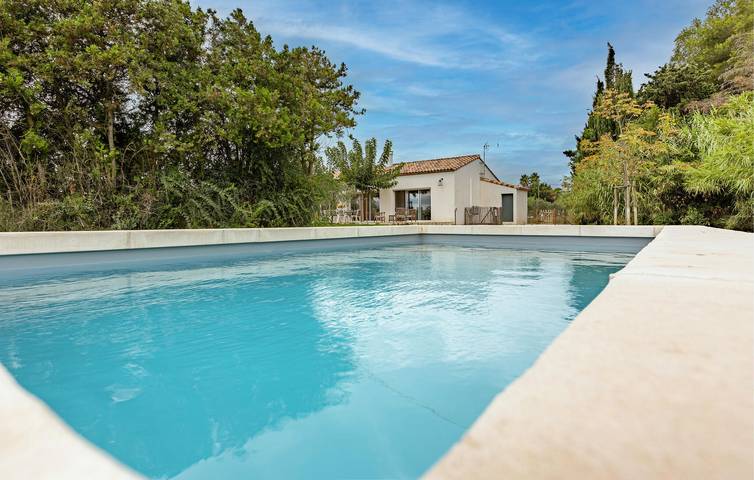 Apartamento de 100 m2 con parking, piscina y aire acondicionado, a 1 km de Valras-Plage in Sérignan, Costa mediterránea (Francia)