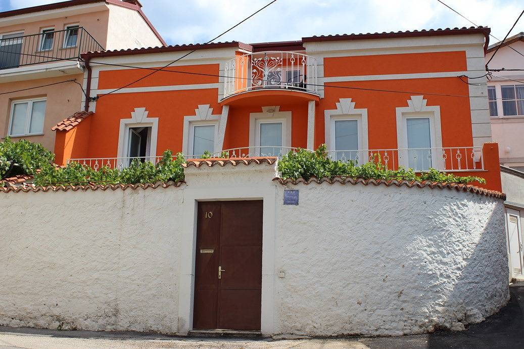 Appartamento vacanze a Kvarn a partire da 136€ a notte