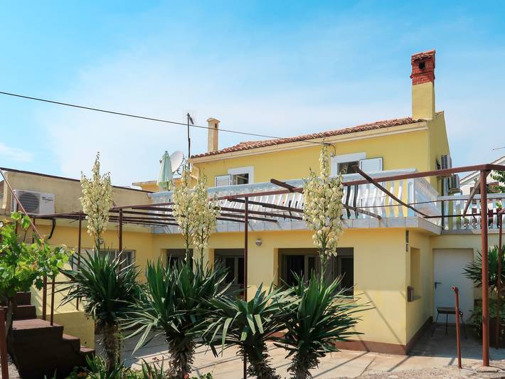 Ferienhaus für 8 Personen, mit Terrasse in Kornic