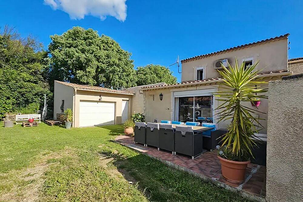 Pet friendly home in Sernhac in Sernhac, Nimes und Umgebung