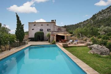 Villa in Pollença, Serra de Tramuntana für 8 