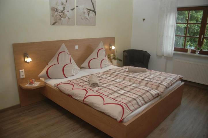 Ferienwohnung für 4 Personen, mit Terrasse und Ausblick in Oberharmersbach