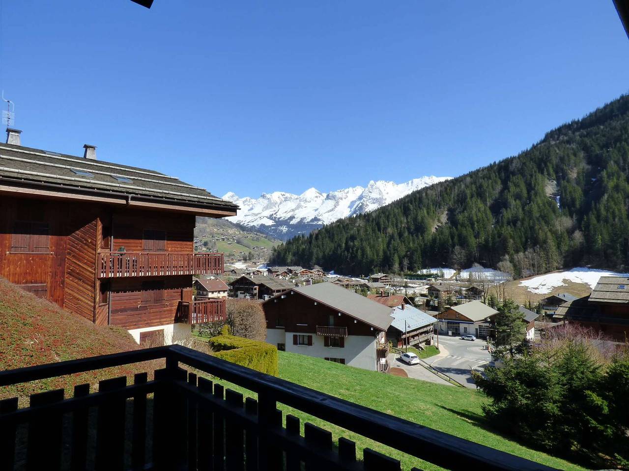 Entire studio, Comfortable studio for 4 in Grand-Bornand with balcony and garage in Le Grand-Bornand, Annecy region